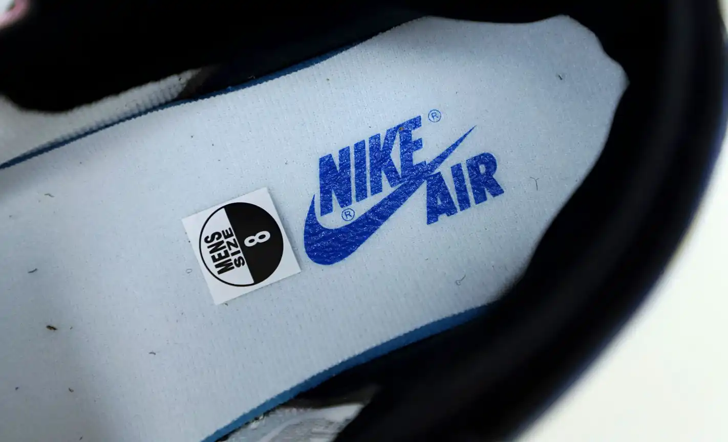 FRAGMENT DESIGN X TRAVIS SCOTT X AIR JORDAN 1 RETRO HIGH