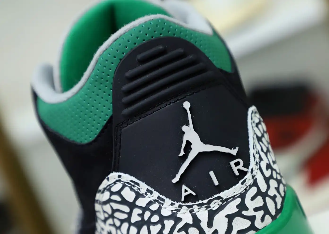 AIR JORDAN 3 PINE GREEN