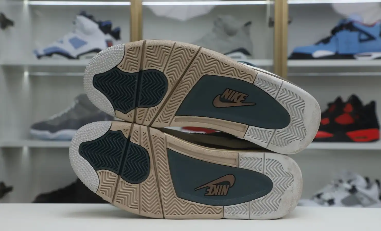 Jordan Air Jordan 4