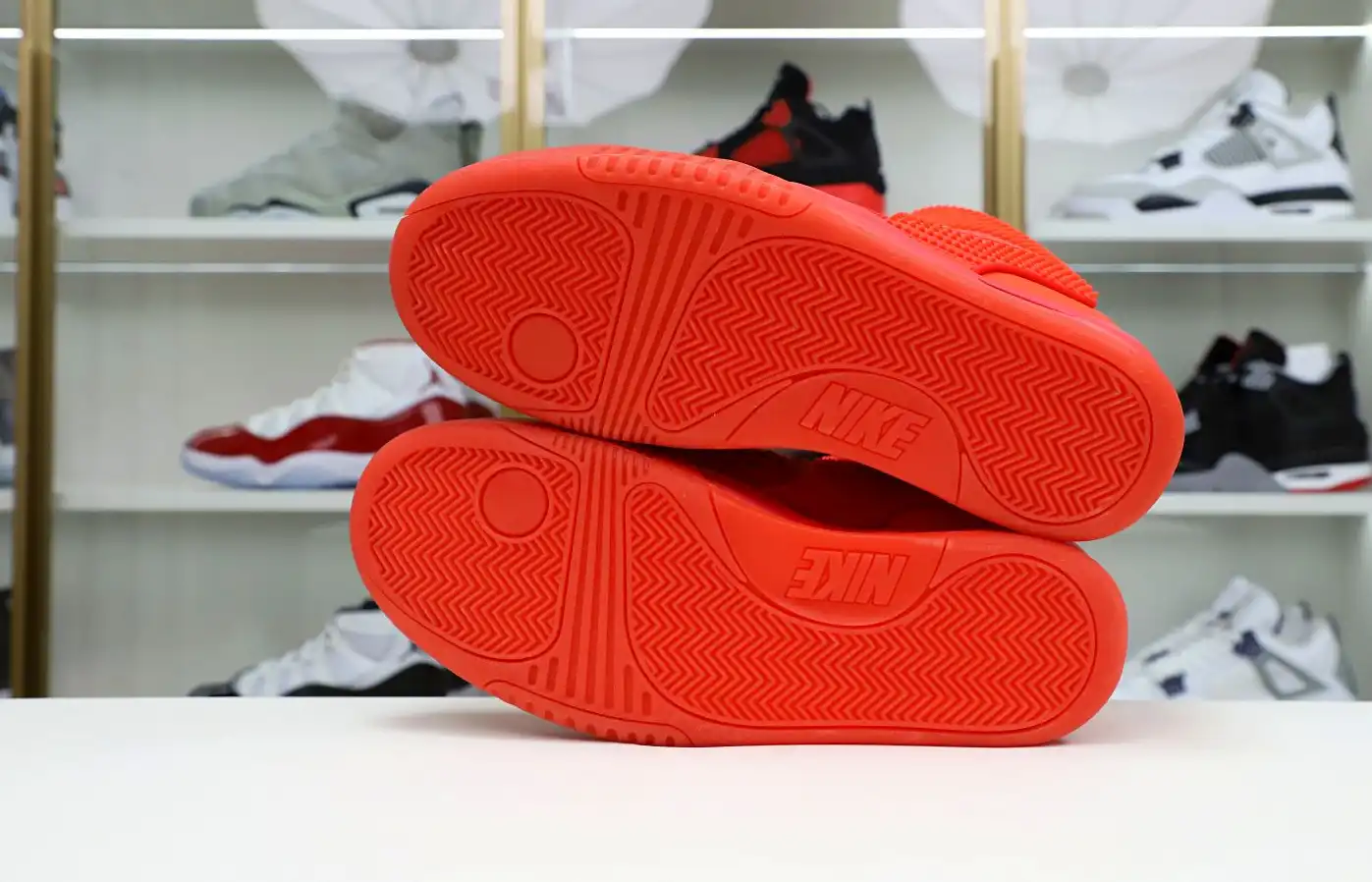 hype Nike Air Yeezy 2 red october