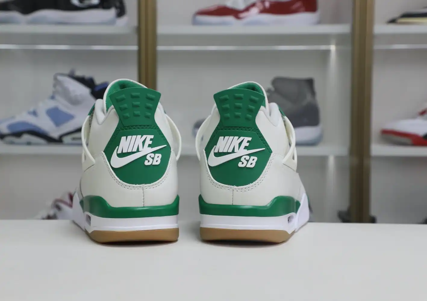 NIKE SB X AIR JORDAN 4 RETRO 'PINE GREEN'