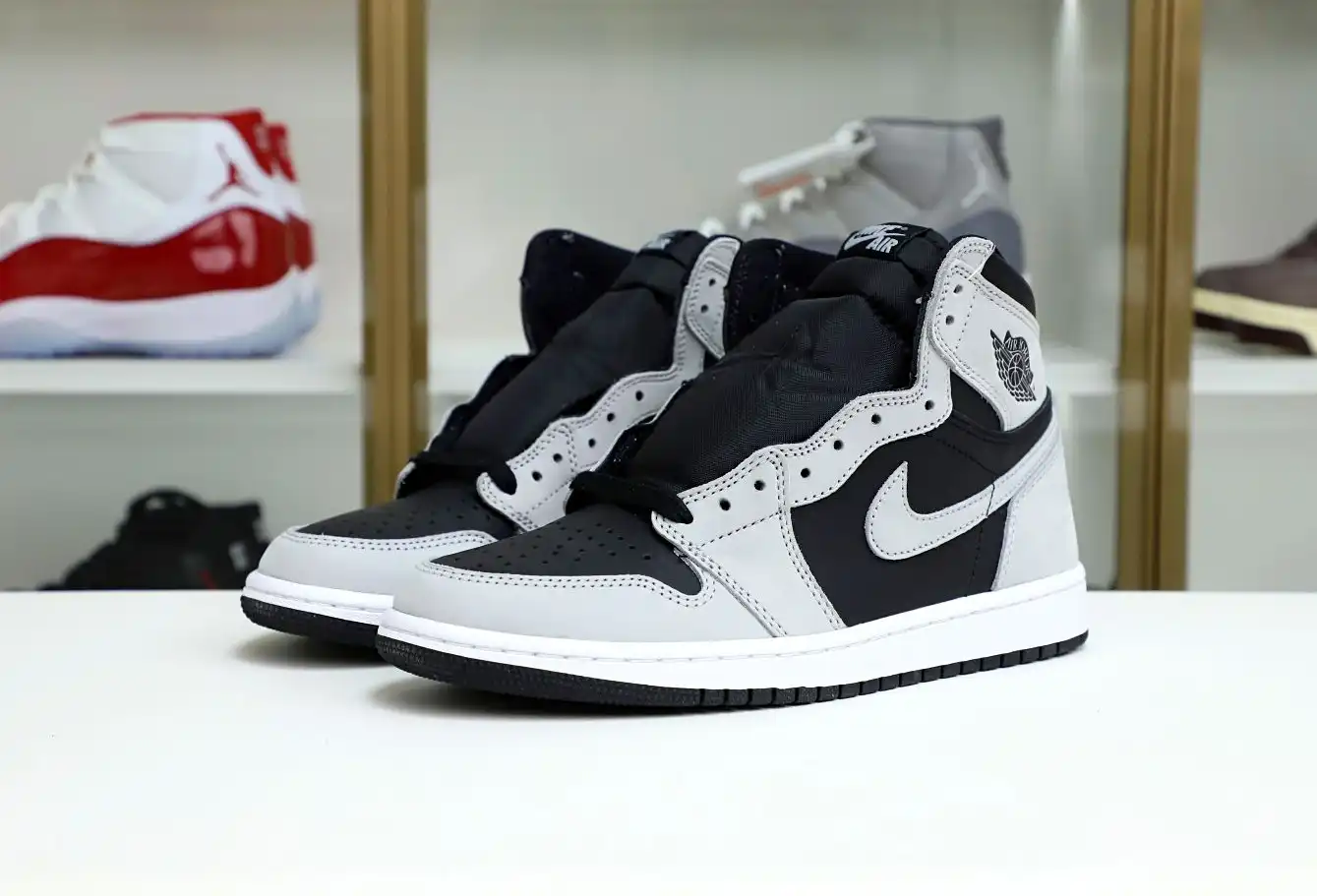 Air Jordan 1 Retro High OG  Shadow 2.0