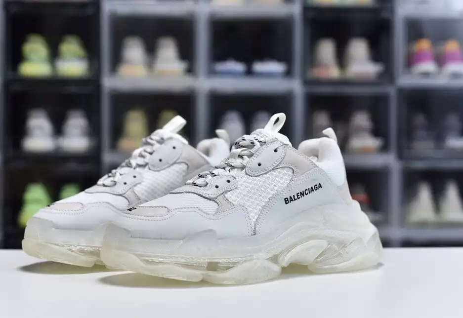 hype Balenciaga is available in all sizes. You cannot place an order on the website. You can contact customer service to purchase.BLGA Triple S