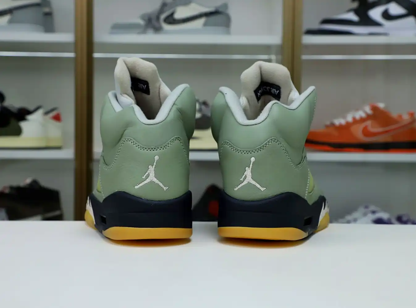 AIR JORDAN 5 