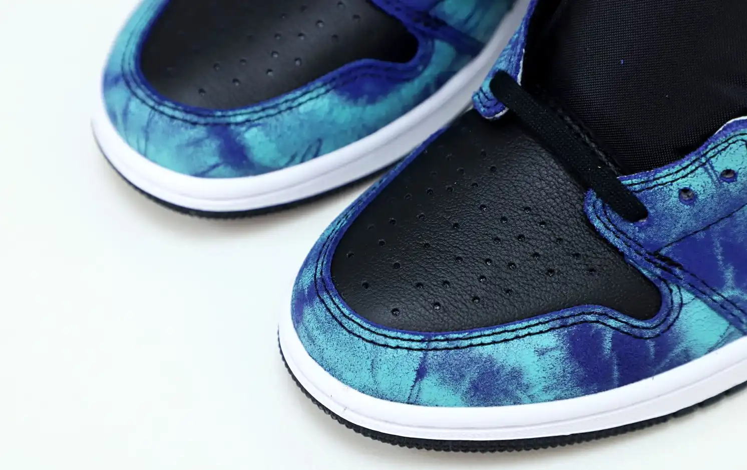 Air Jordan 1 High OG  Tie-Dye