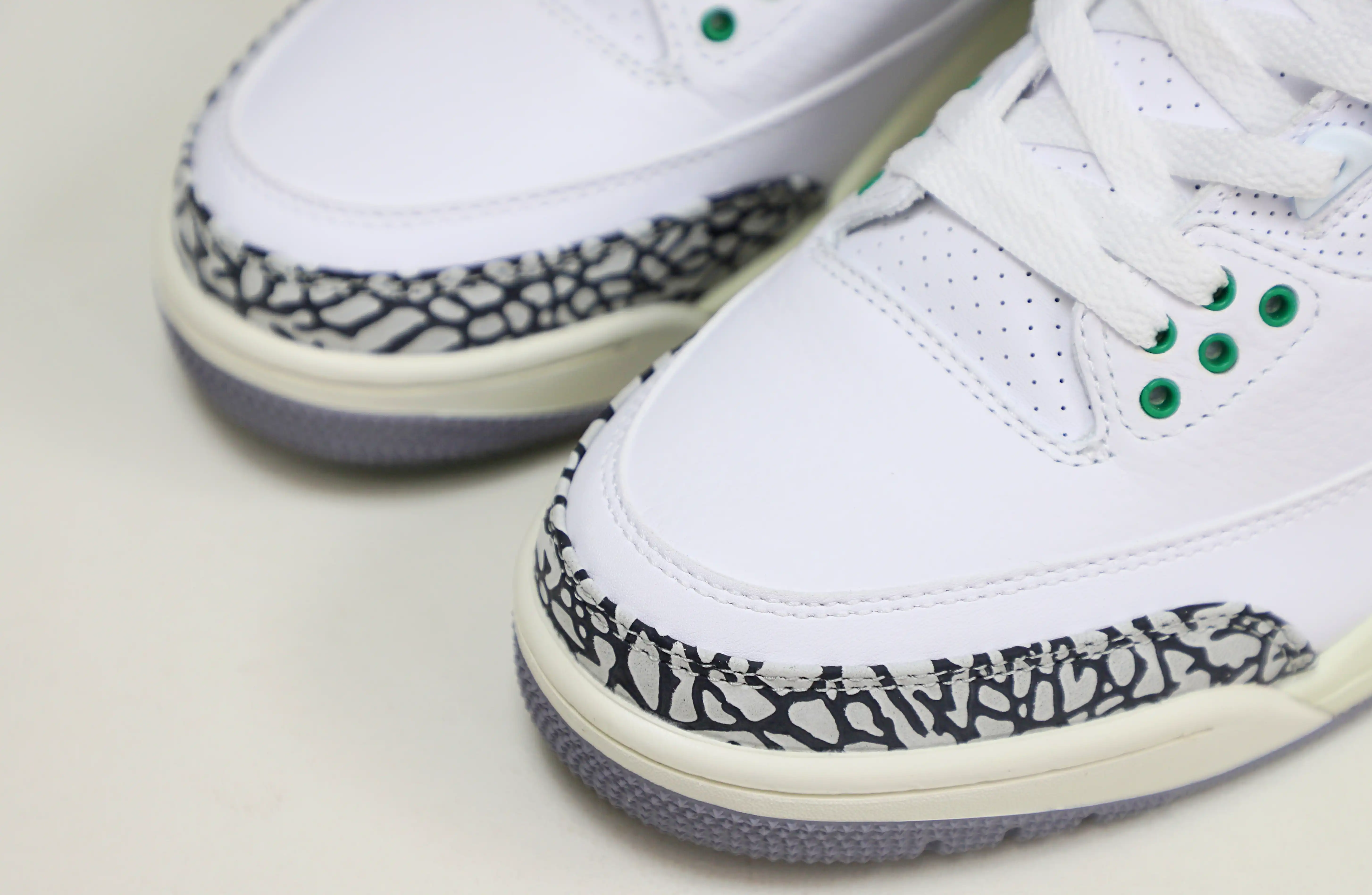 Jordan Air Jordan 3 Retro