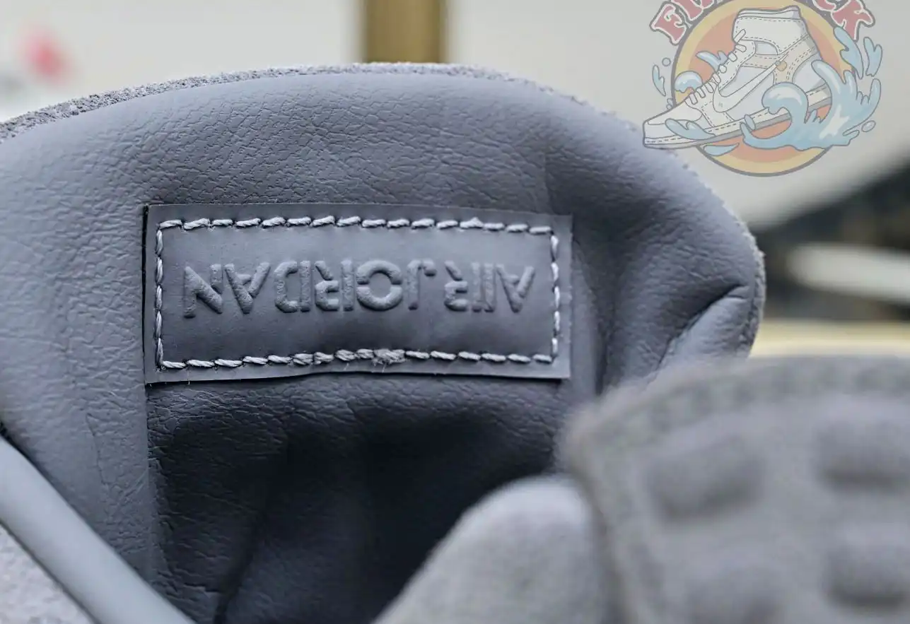 Jordan Air Jordan 4 retro kaws