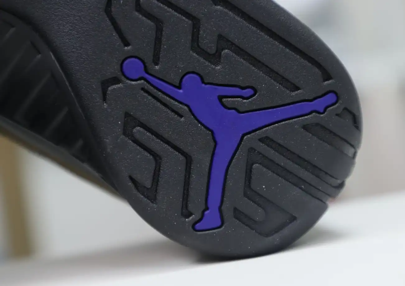Air Jordan 9