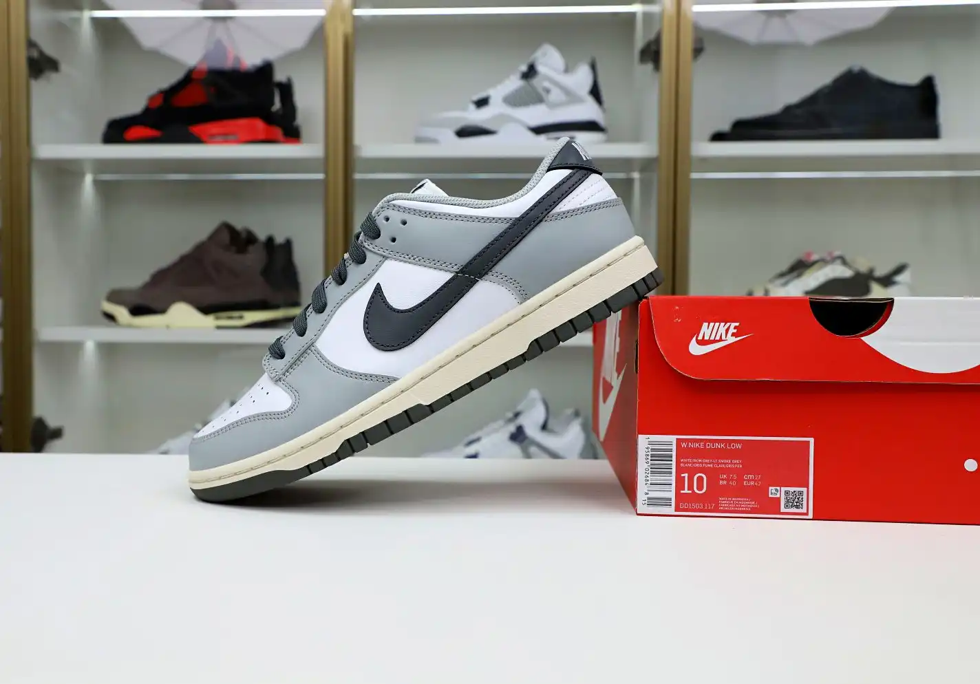 hype Nike Dunk Low  Light Smoke Grey