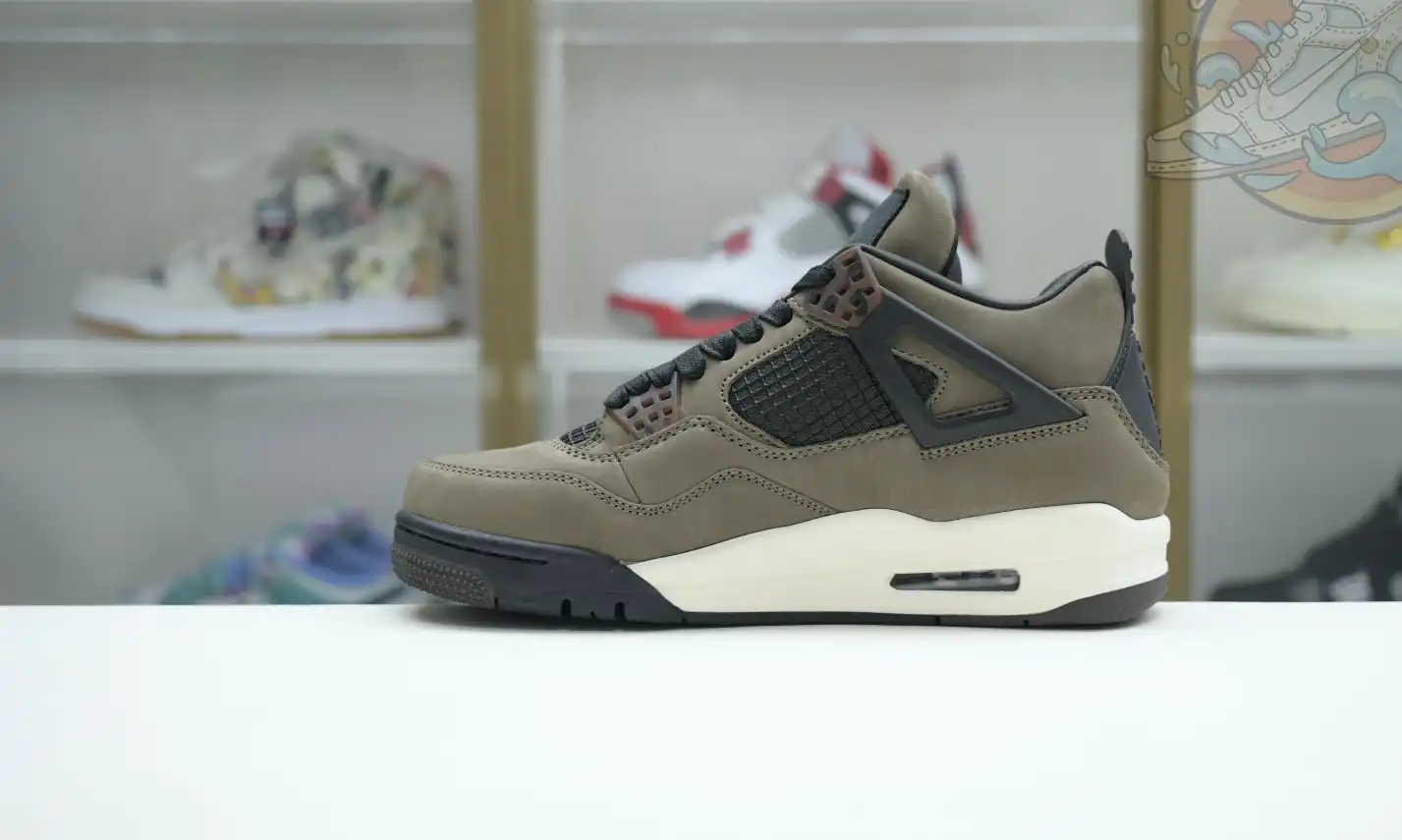 AIR JORDAN 4 RETRO COLOR