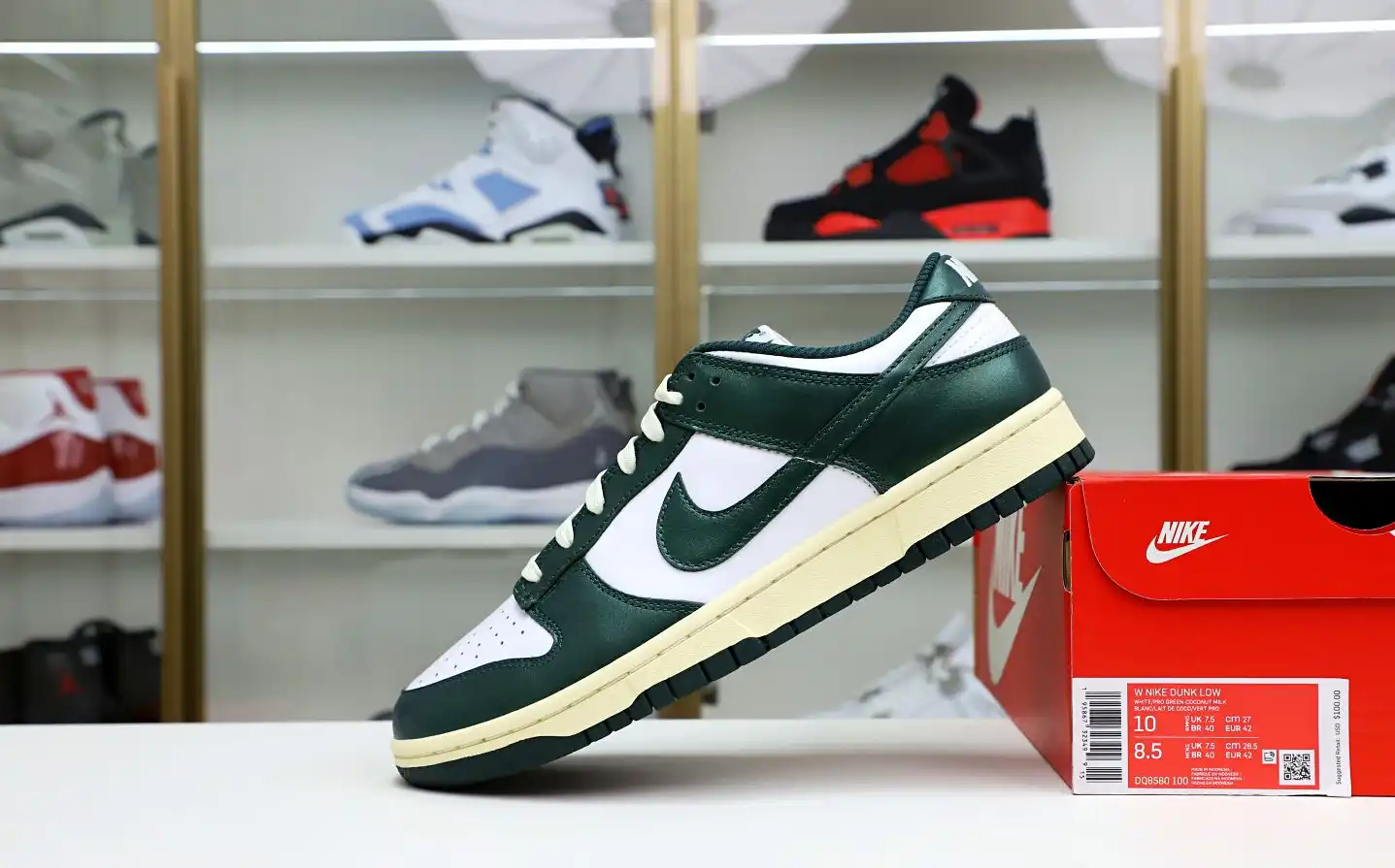 hype NIKE WMNS DUNK LOW 'VINTAGE GREEN'