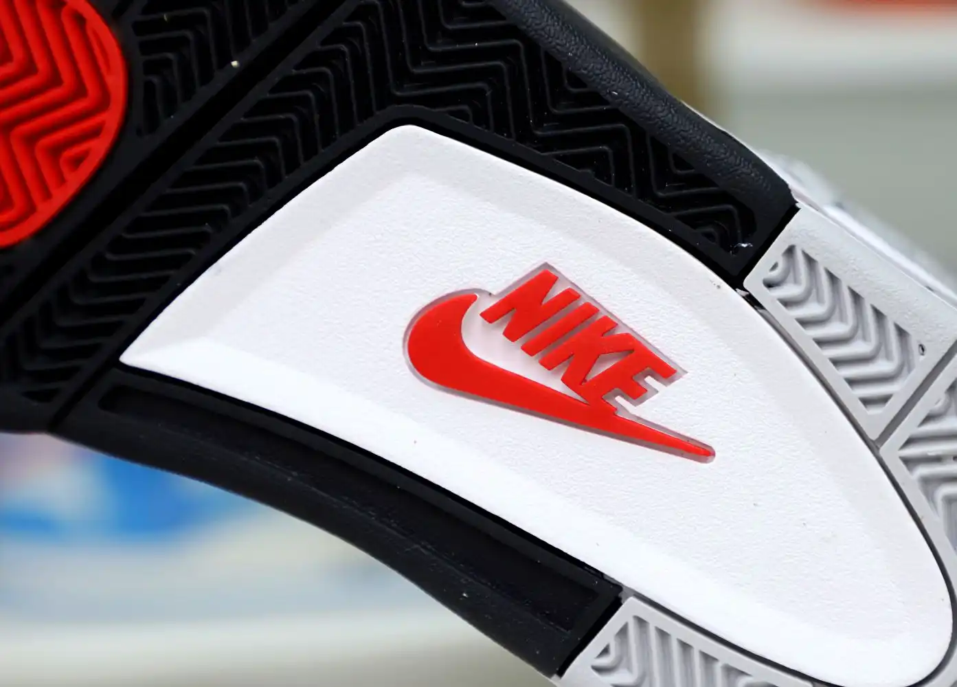 Air Jordan 4 Retro White Cement