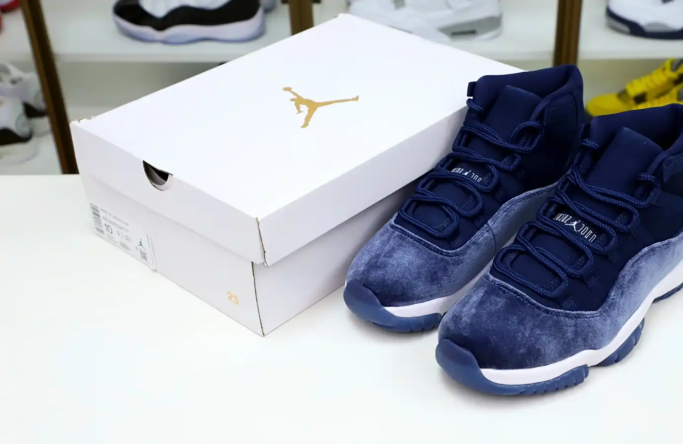 AIR JORDAN 11 RETRO MIDNIGHT NAVY