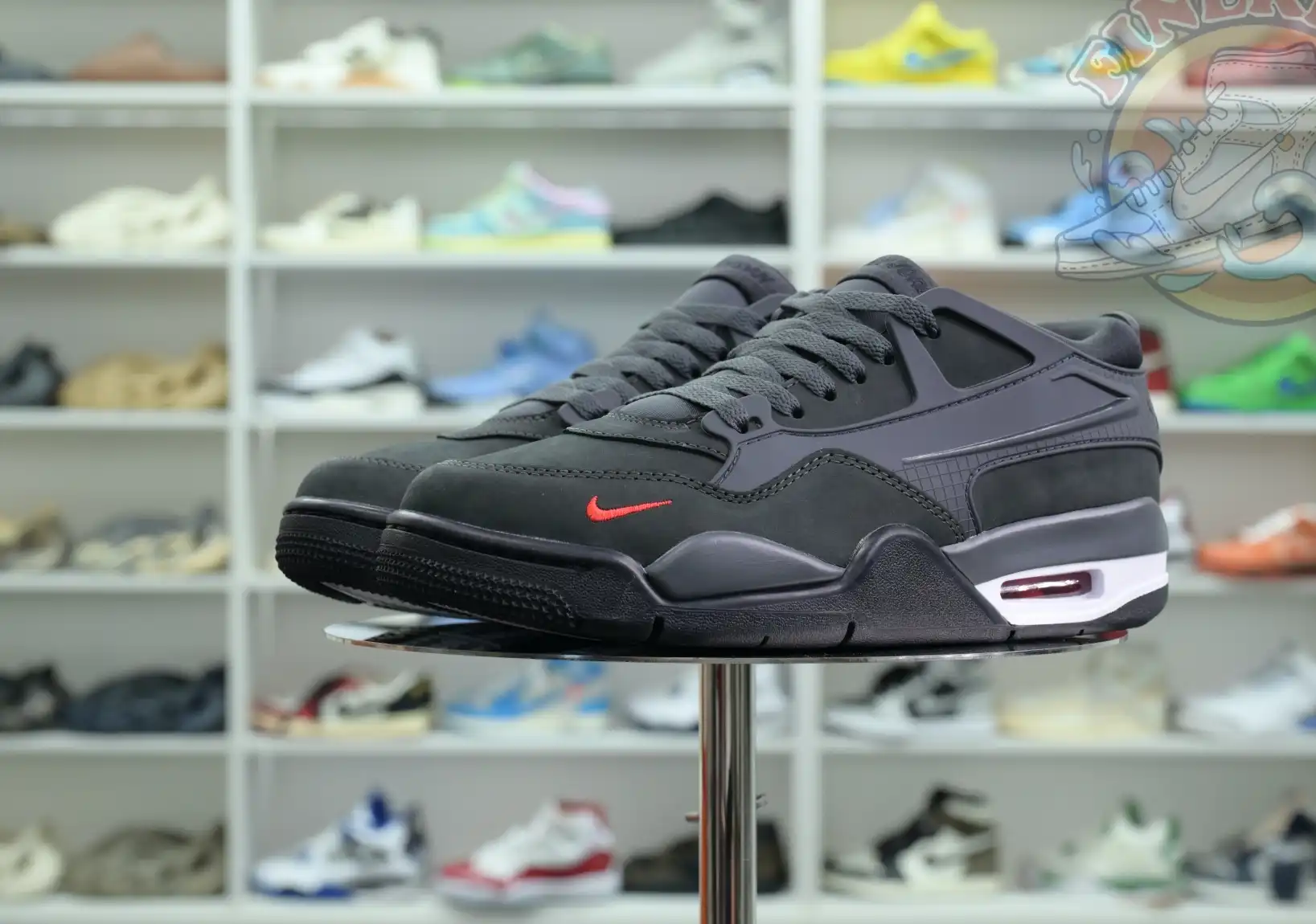 Nigel Sylvester x Jordan Air Jordan 4 RM SP “Anthracite”