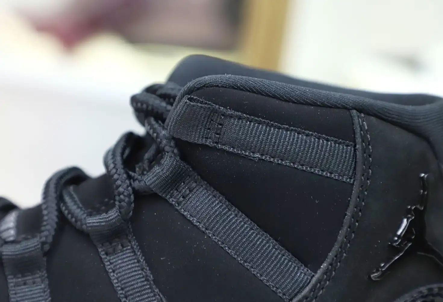 AIR JORDAN 11 RETRO 'CAP AND GOWN'