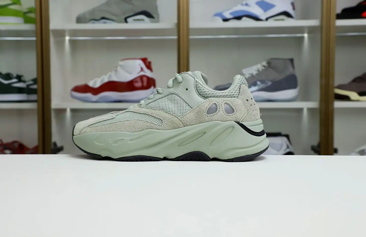 hype YEEZY BOOST 700 SALT