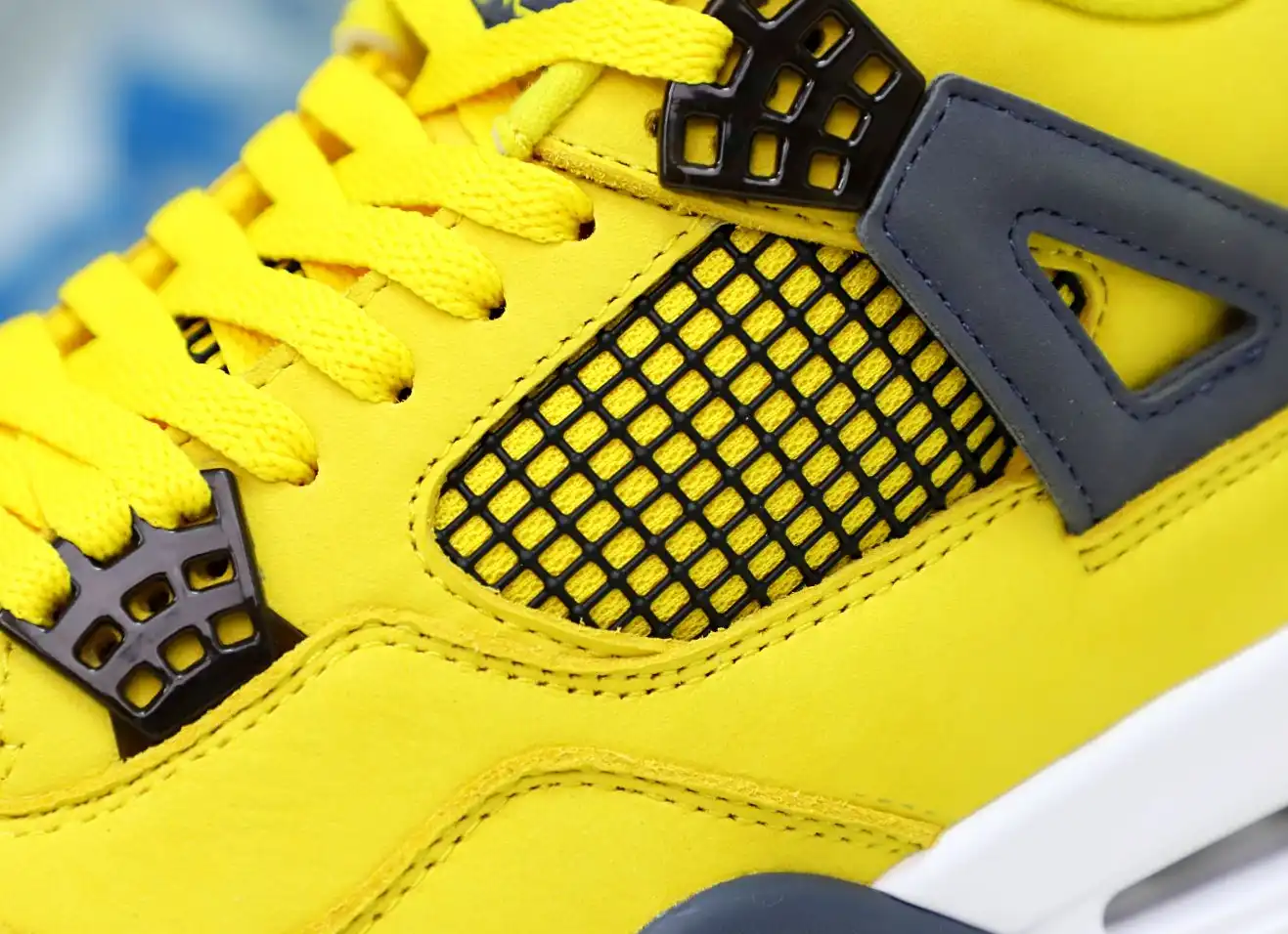 AIR JORDAN AIR JORDAN 4 RETRO 'LIGHTNING' 2021