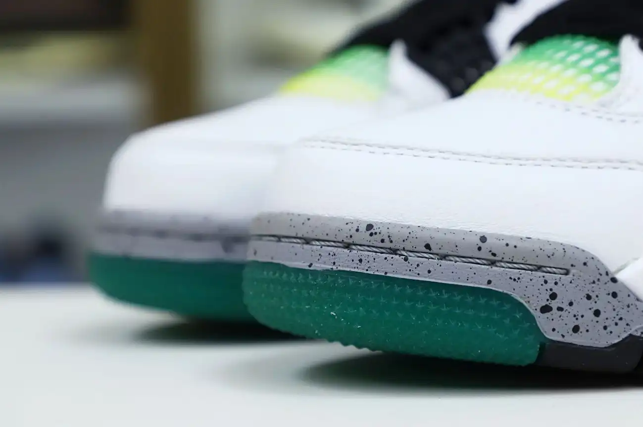 WMNS AIR JORDAN 4 RETRO 'RAST