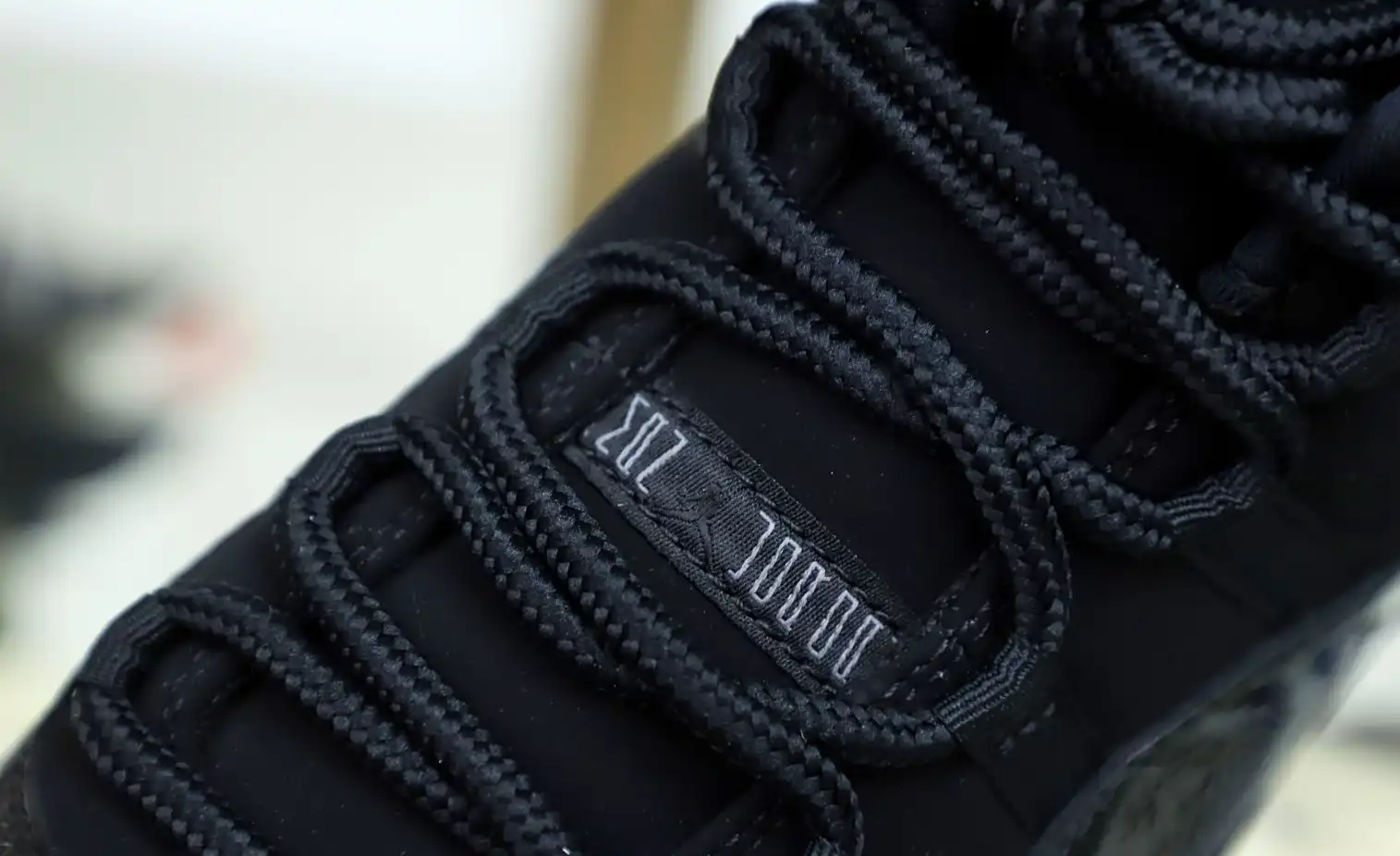AIR JORDAN 11 RETRO 'CAP AND GOWN'