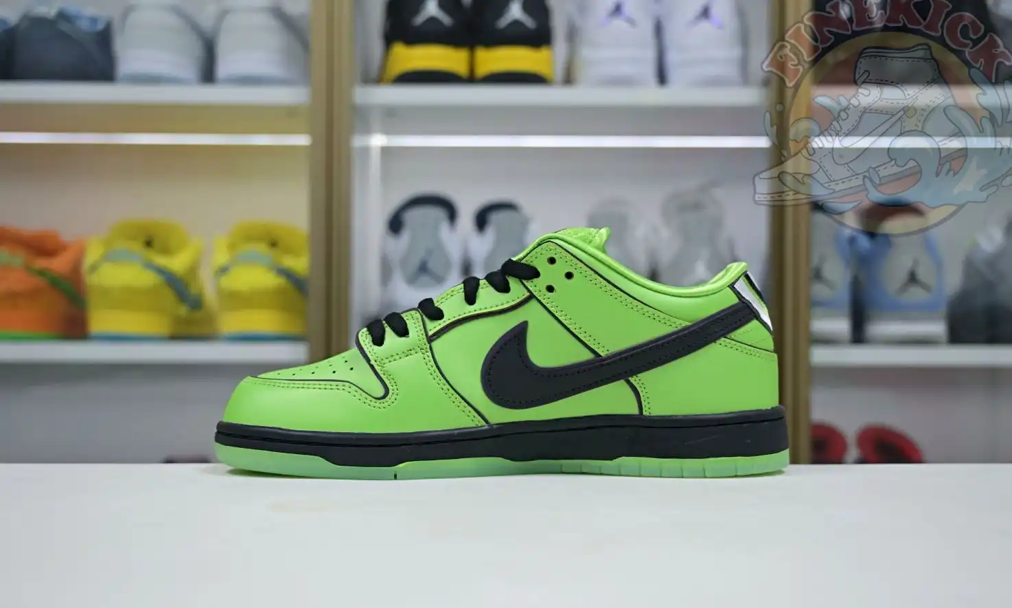 hype The Powerpuff Girls x Nike Dunk SB Low