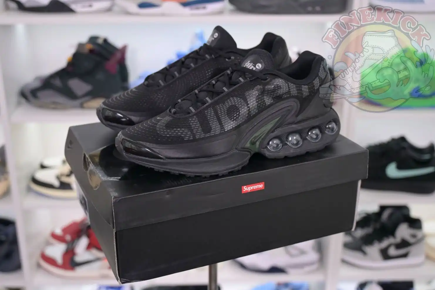 hype Supreme x Nike Air Max Dn