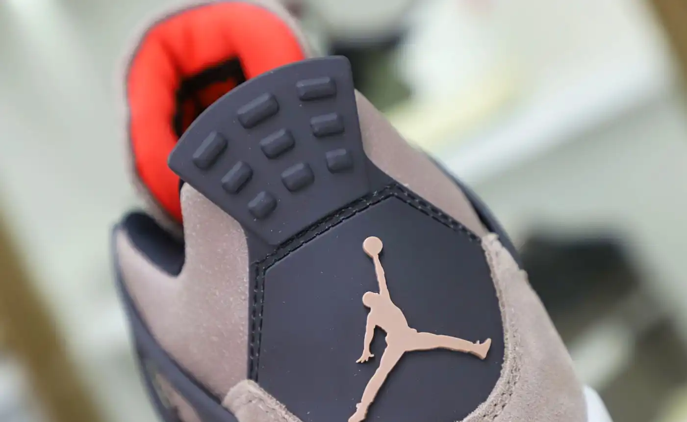 AIR JORDAN 4 RETRO 'TAUPE HAZE'