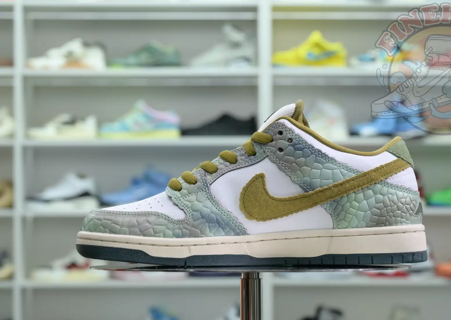 hype Alexis Sablone x Nike Dunk SB Low