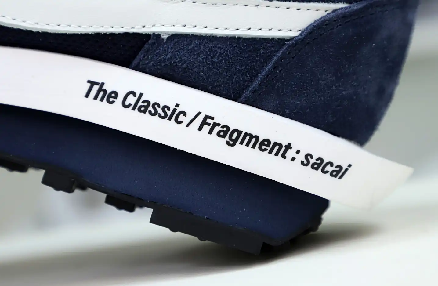 hype FRAGMENT DESIGN X SACAI X LDV WAFFLE 'BLACKENED BLUE'