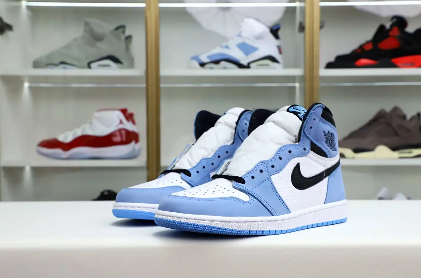 AIR JORDAN 1 RETRO HIGH OG 'UNIVERSITY