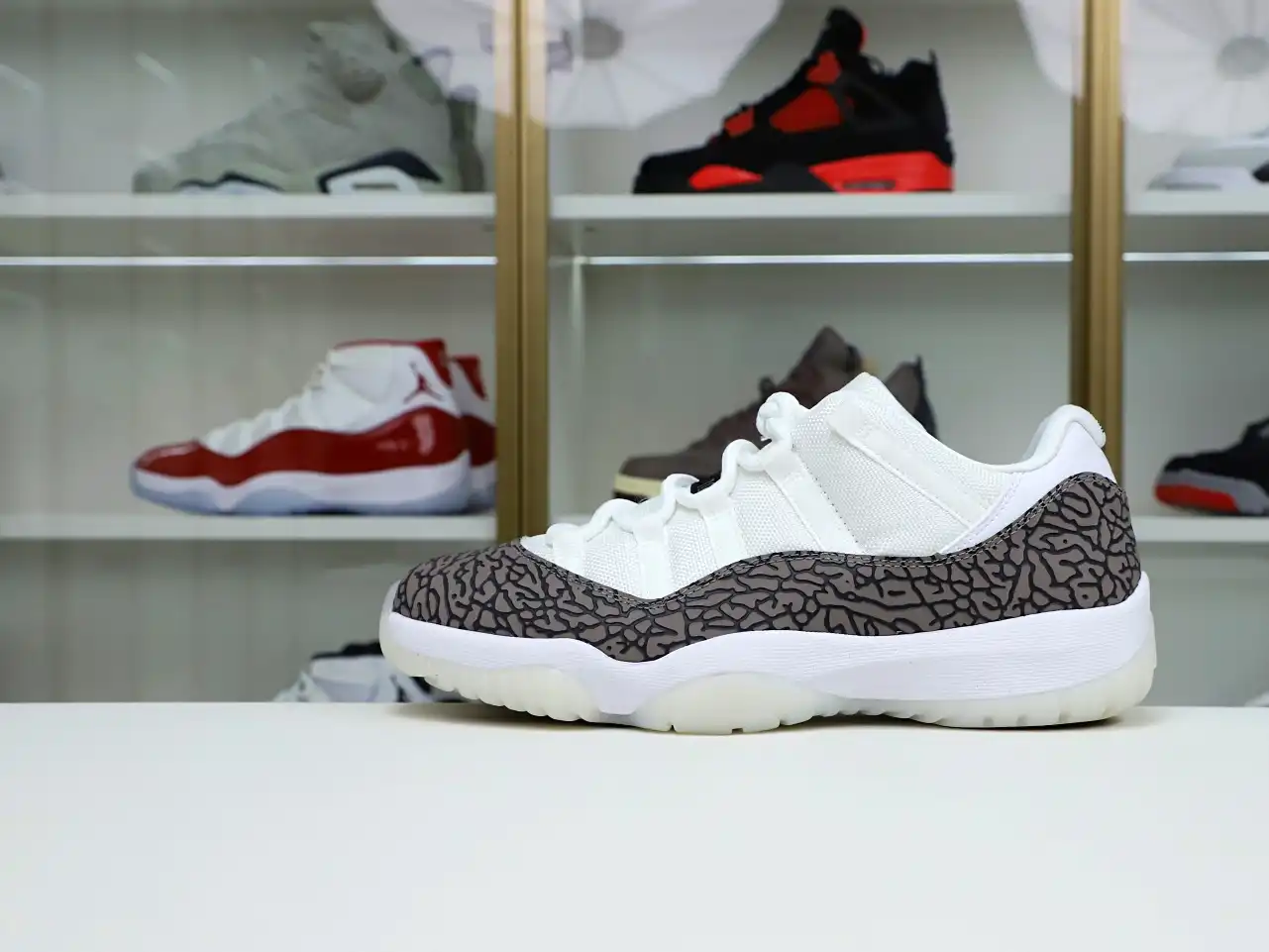 Air Jordan 11