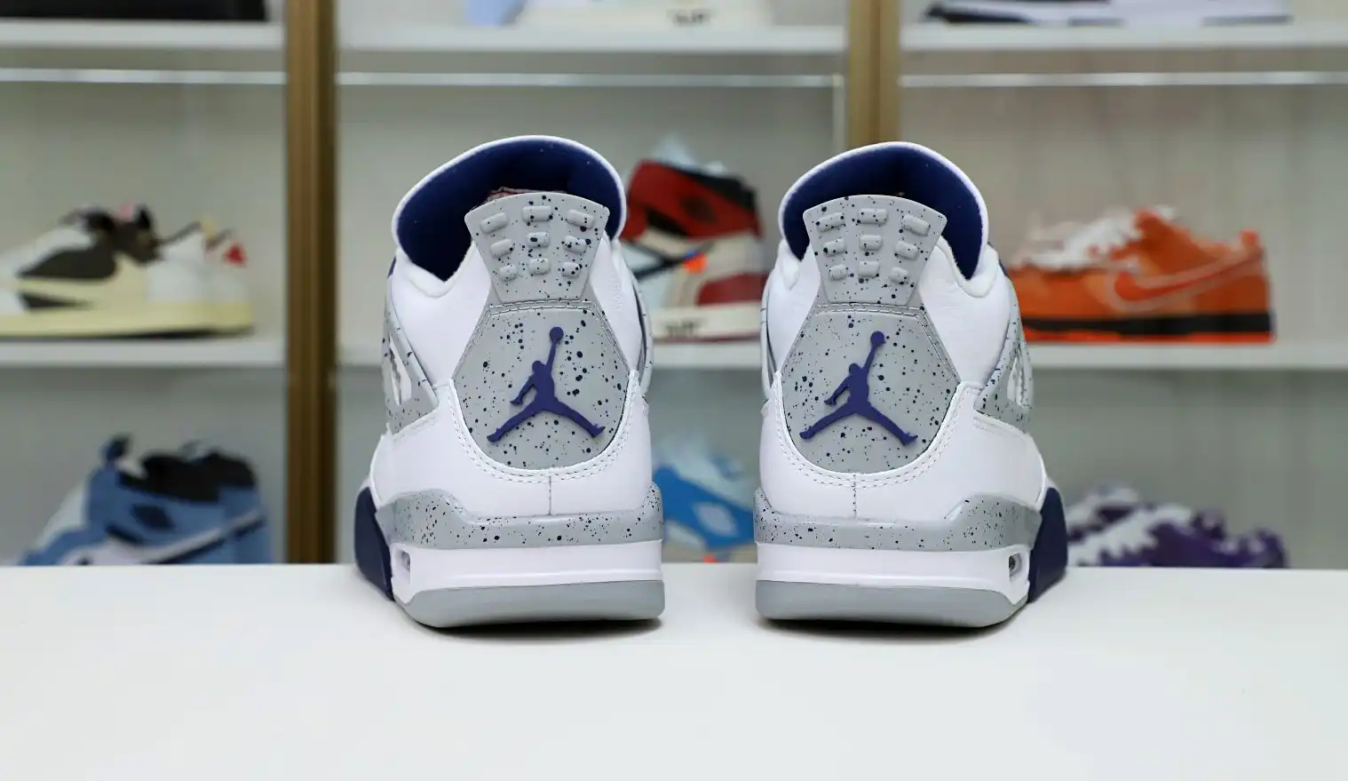 AIR JORDAN 4 RETRO 