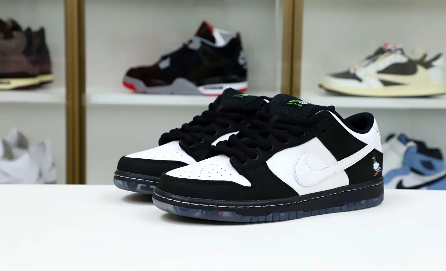 hype NIKE SB DUNK LOW STAPLE PANDA PIGEON (REGULAR BOX)