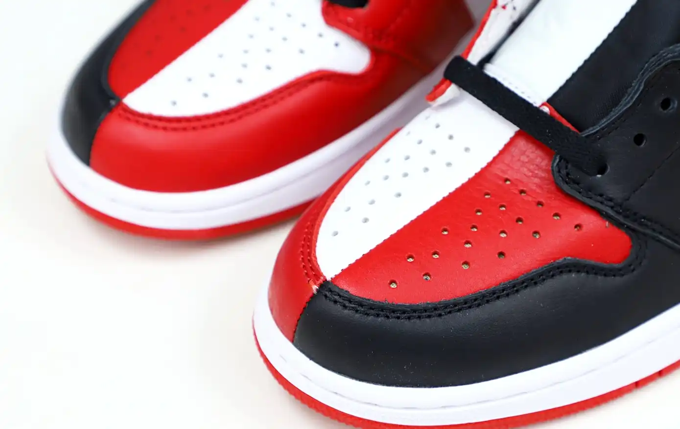 AIR JORDAN 1 RETRO HIGH OG NRG 'HOMAGE TO HOME' CHICAGO EXCLUSIVE
