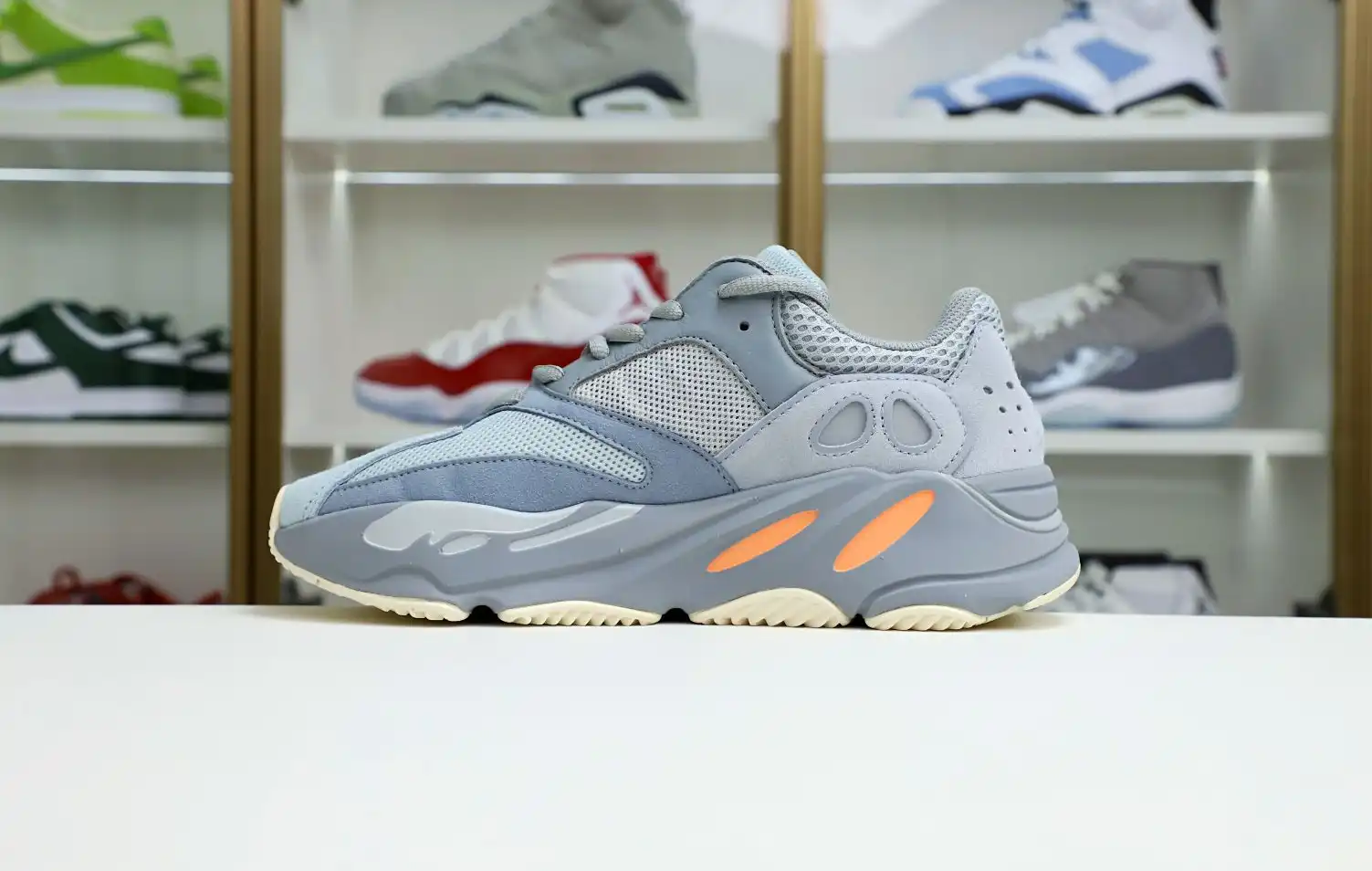 hype YEEZY BOOST 700 'INERTIA'