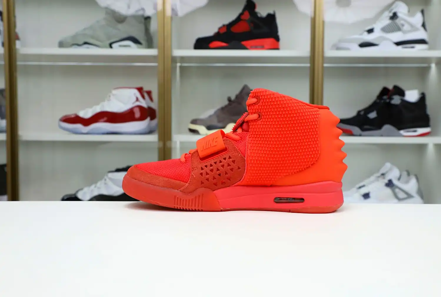 hype Nike Air Yeezy 2 red october