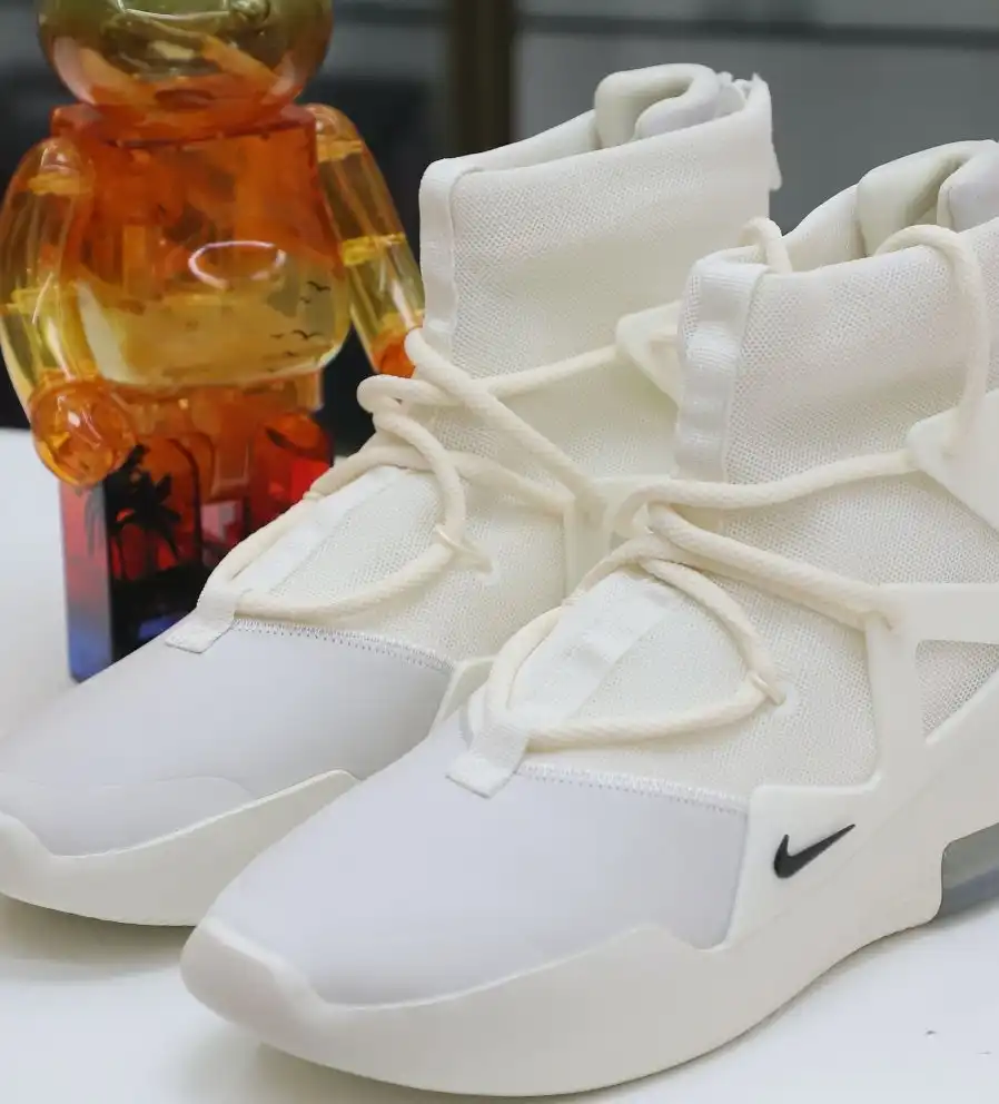 hype Nike Air Fear of God 1 sail black fog