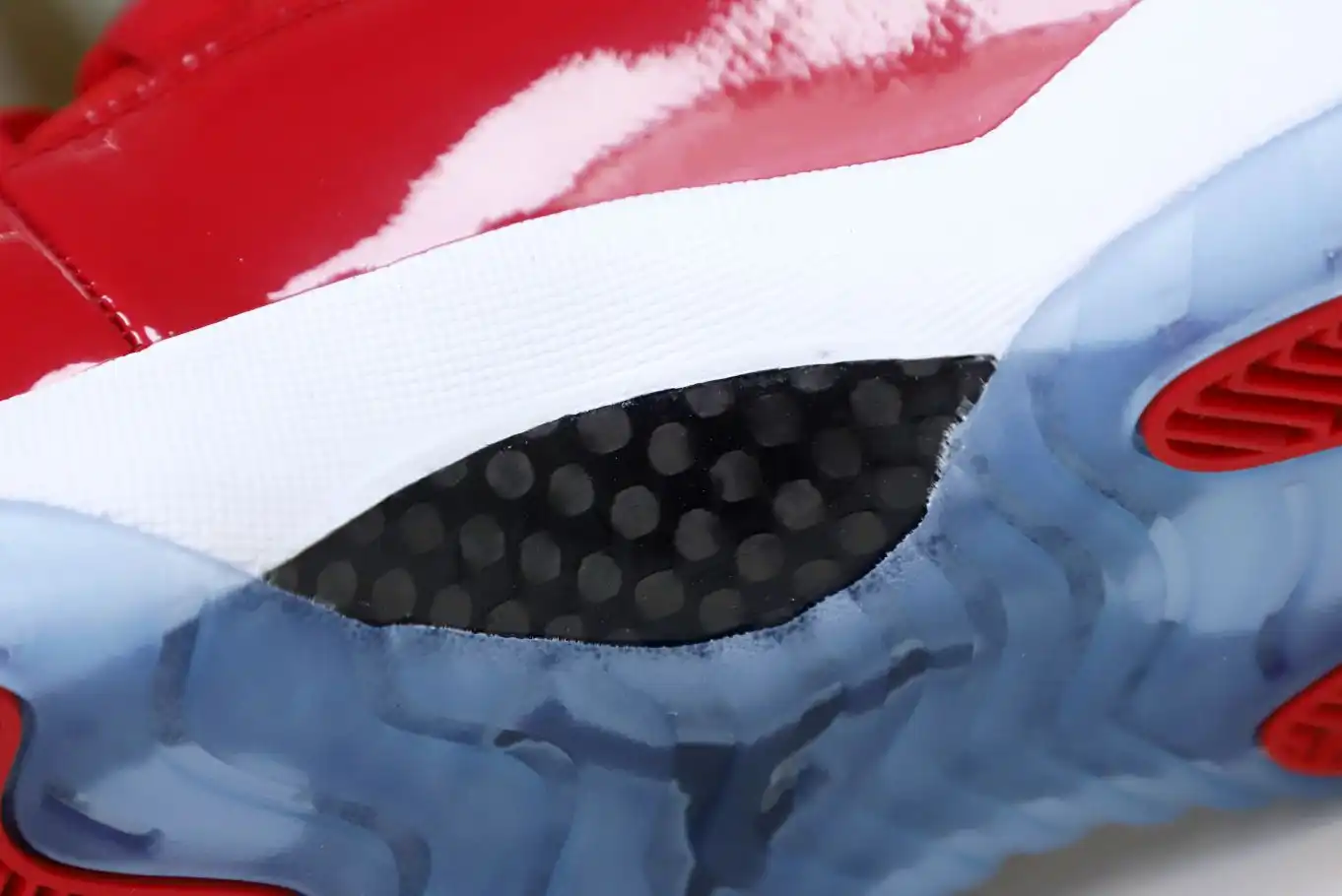 JORDAN 11 RETRO WIN LIKE 96 378037-623