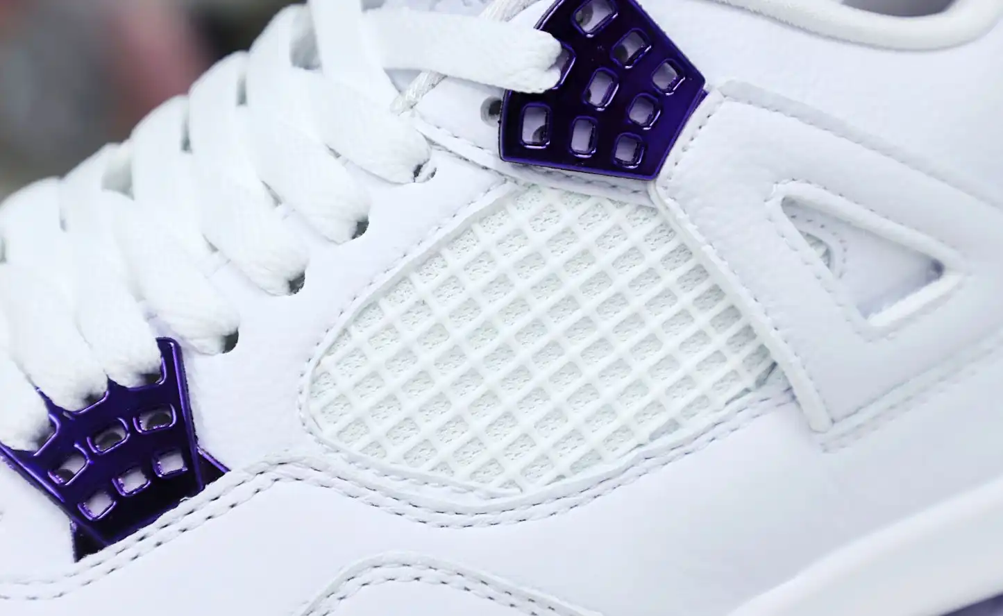 AIR JORDAN 4 PURPLE METALLIC