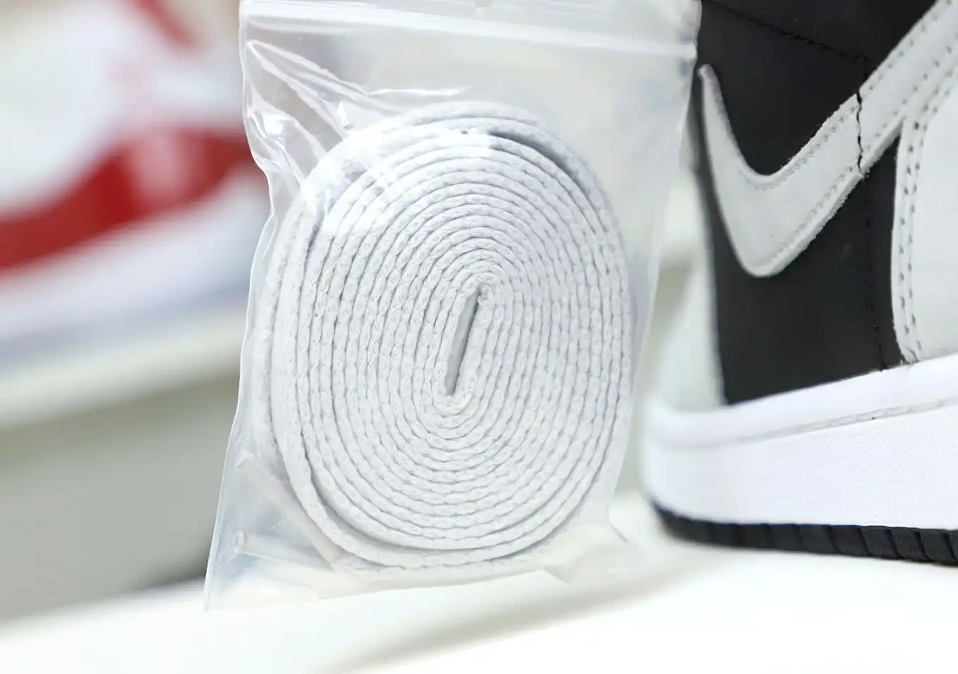 Air Jordan 1 Retro High OG  Shadow 2.0