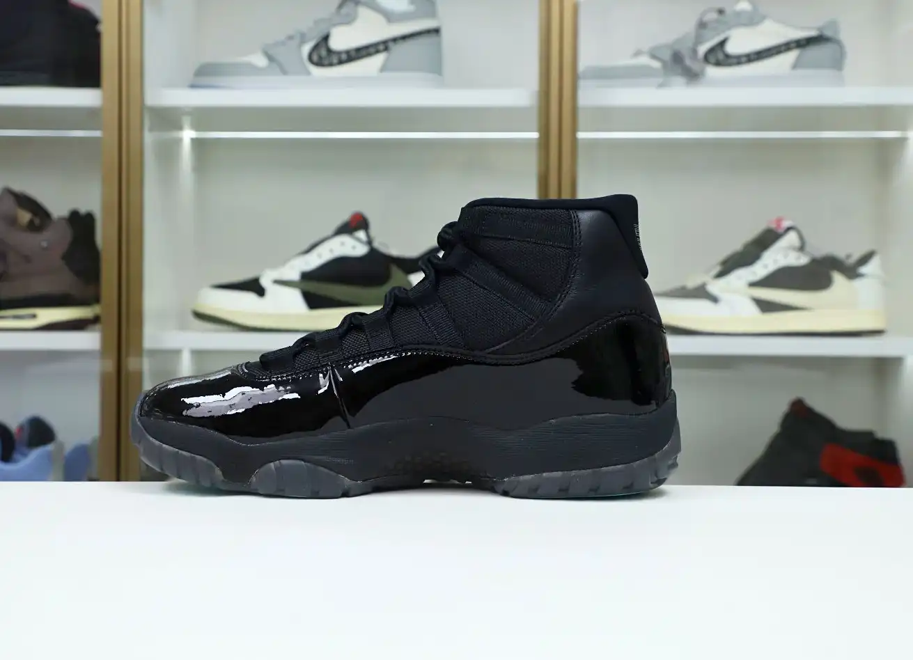 AIR JORDAN 11 RETRO GAMMA BLUE