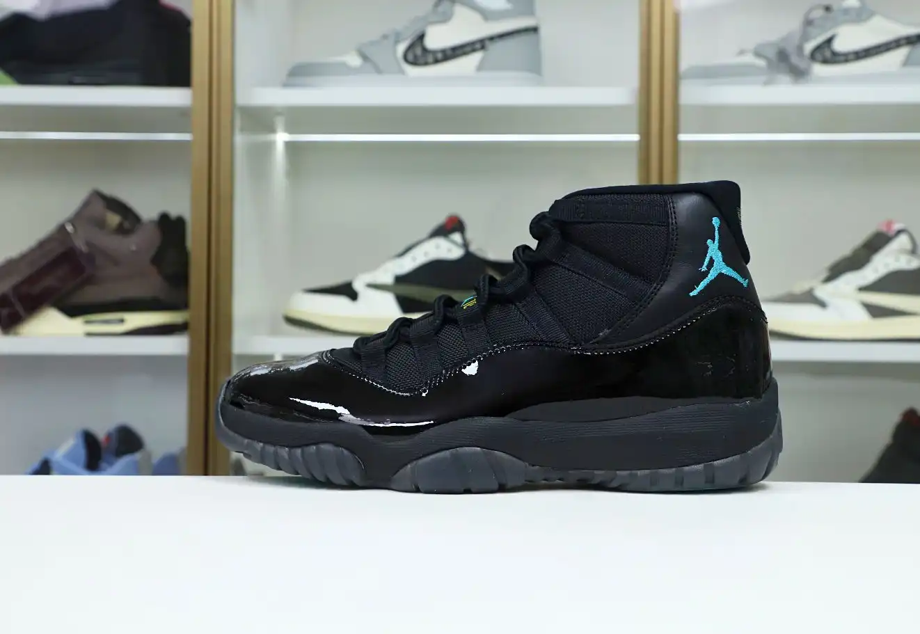 AIR JORDAN 11 RETRO GAMMA BLUE