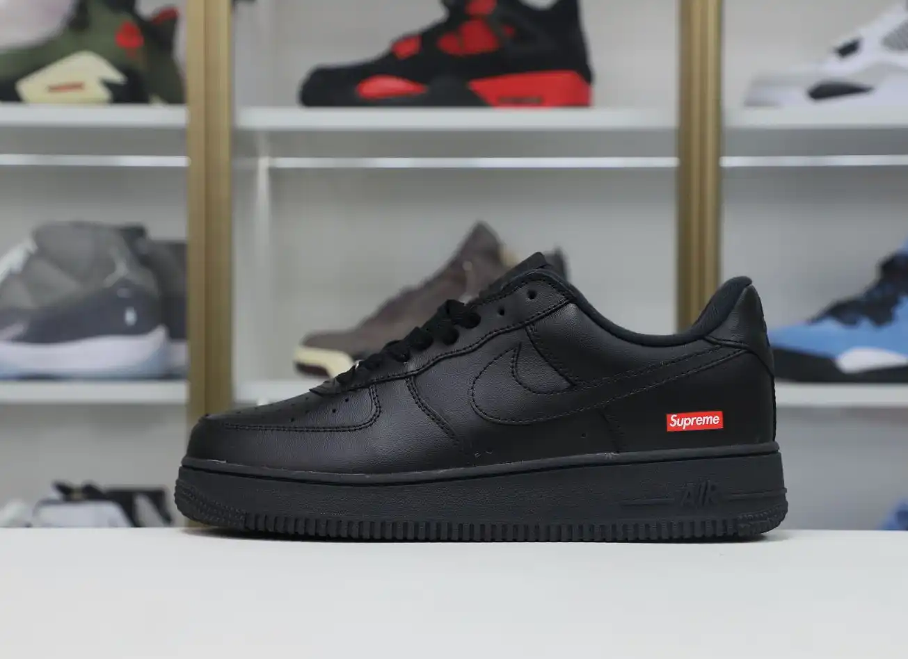 hype Supreme Nike Air Force 1 Low 