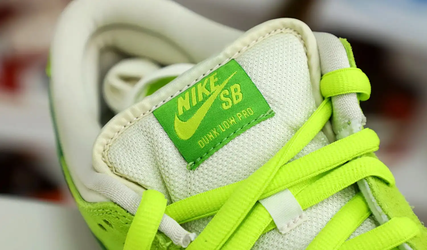 hype NIKE SB DUNK LOW GREEN APPLE 2022