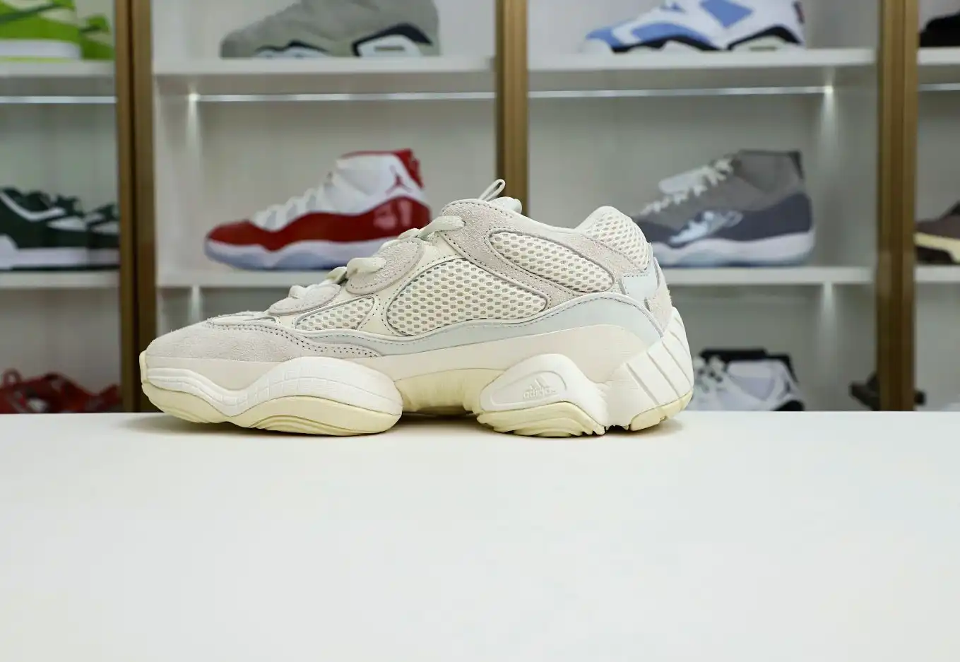 hype yeezy500 FV3573