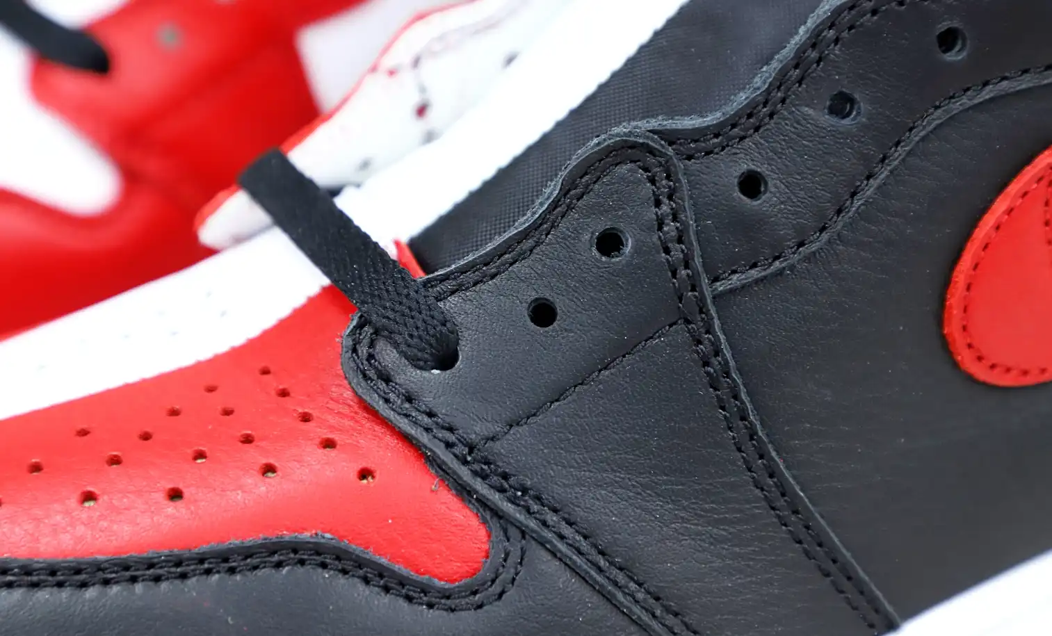 AIR JORDAN 1 RETRO HIGH OG NRG 'HOMAGE TO HOME' CHICAGO EXCLUSIVE