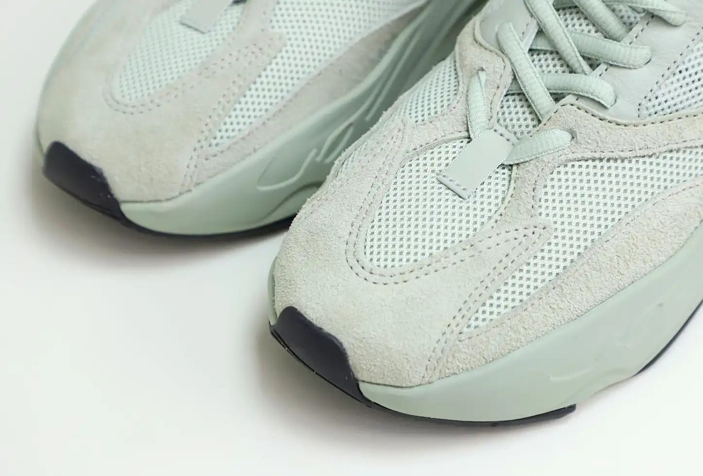 hype YEEZY BOOST 700 SALT