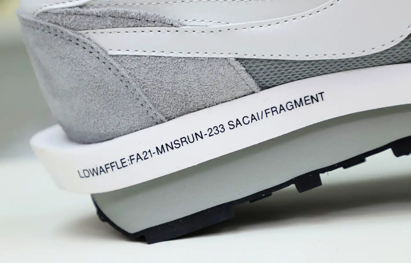 hype FRAGMENT DESIGN X SACAI X LDV WAFFLE 'LIGHT SMOKE GREY'