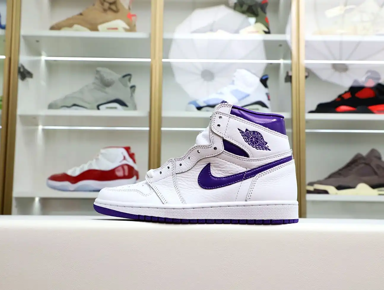 Air Jordan 1 High OG Court Purple