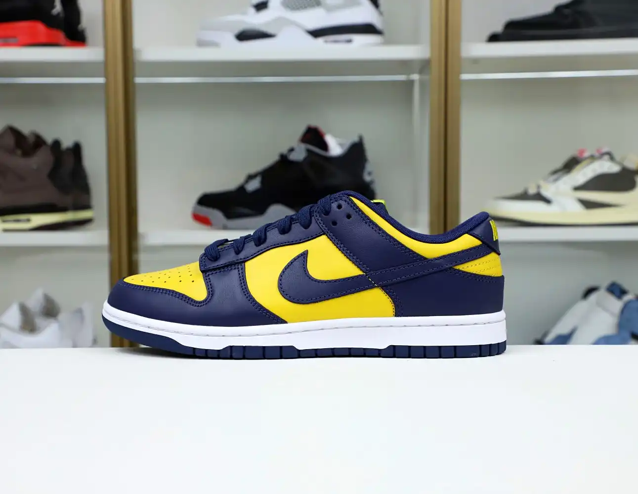 hype DUNK LOW 'MICHIGAN' 2021