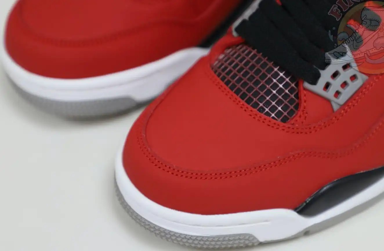 Jordan Air Jordan4 RetroToro Bravo